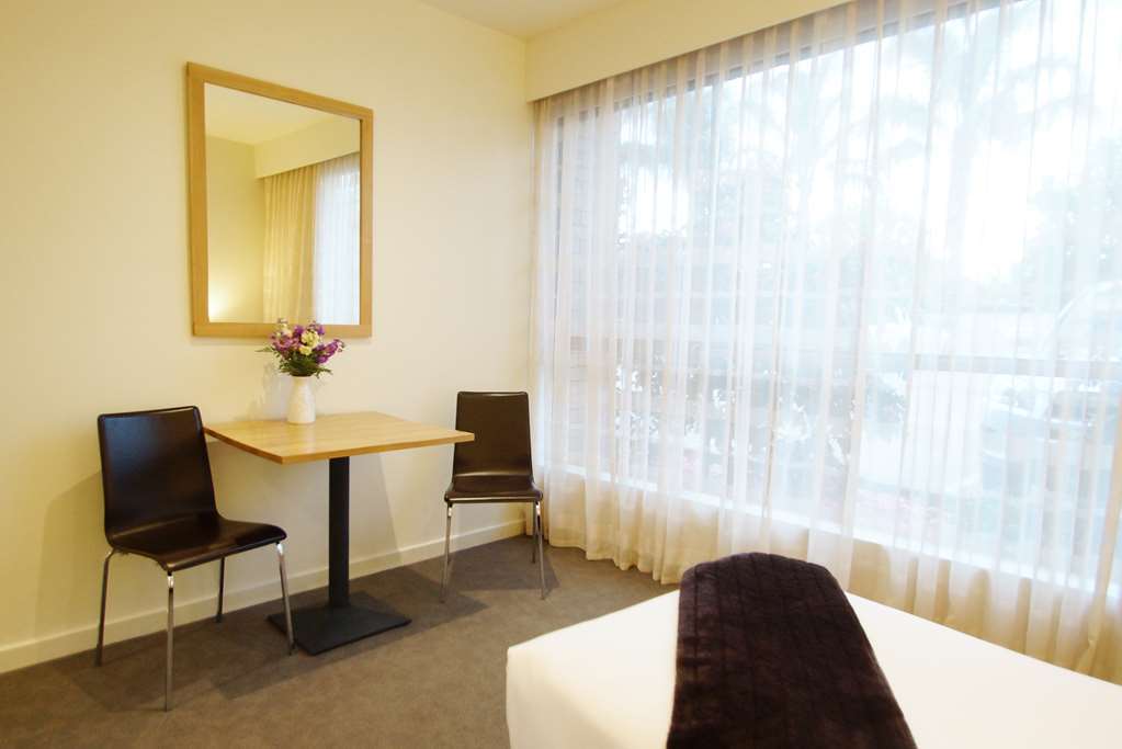 The Wyndhamere Motel Шепартон Номер фото